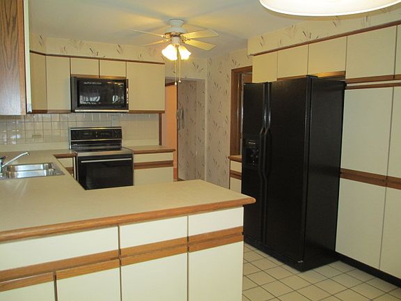 2nd image of 5321 N Oriole Ave