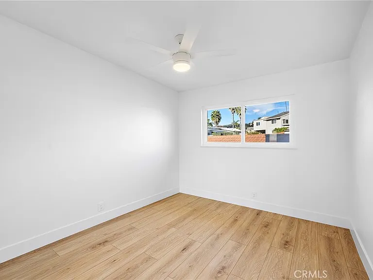 213 Avenida Lobeiro #B — Photo 12