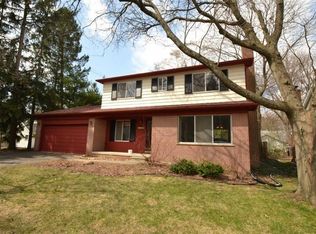 2406 Victoria Ave, Ann Arbor, MI 48104