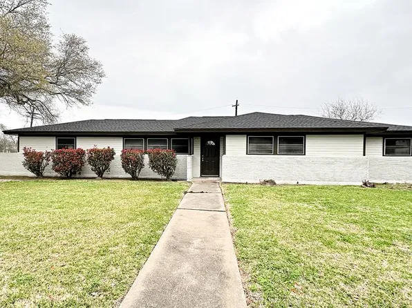 5336 Lakeside Dr, Port Arthur, TX 77642