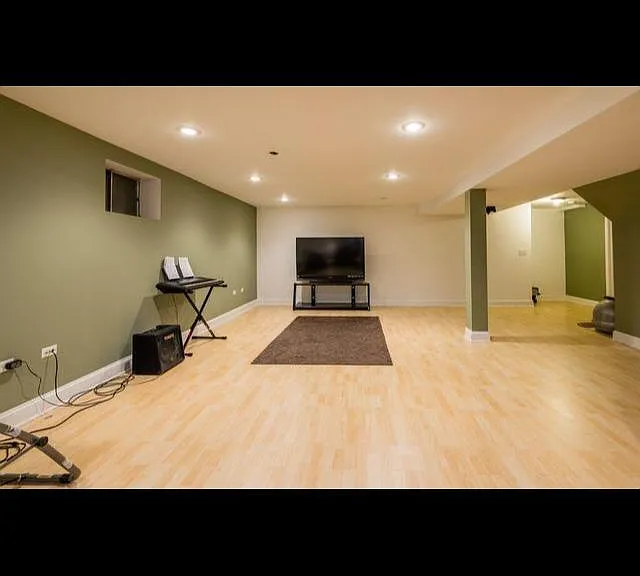 6517 W Belle Plaine Ave — Photo 19