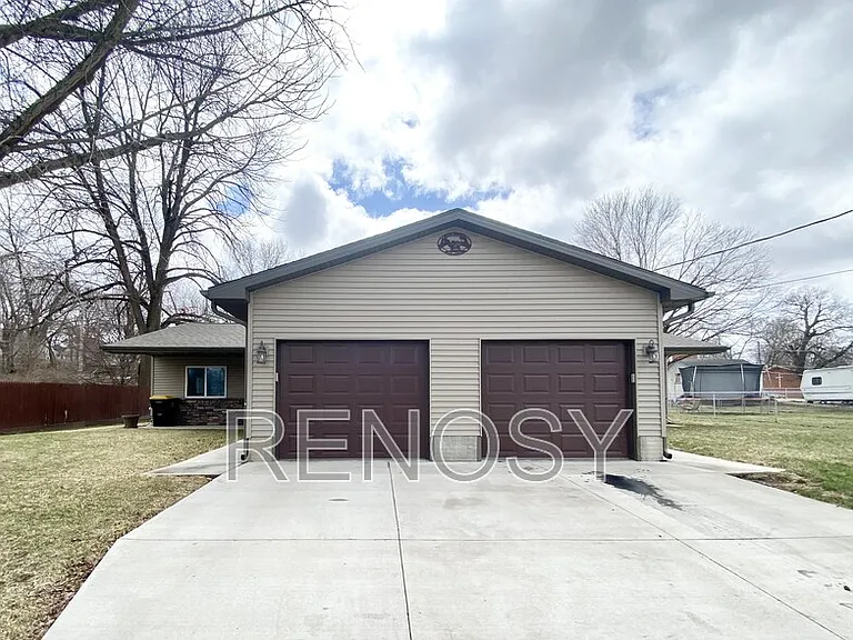 217 E Front St #B — Photo 18