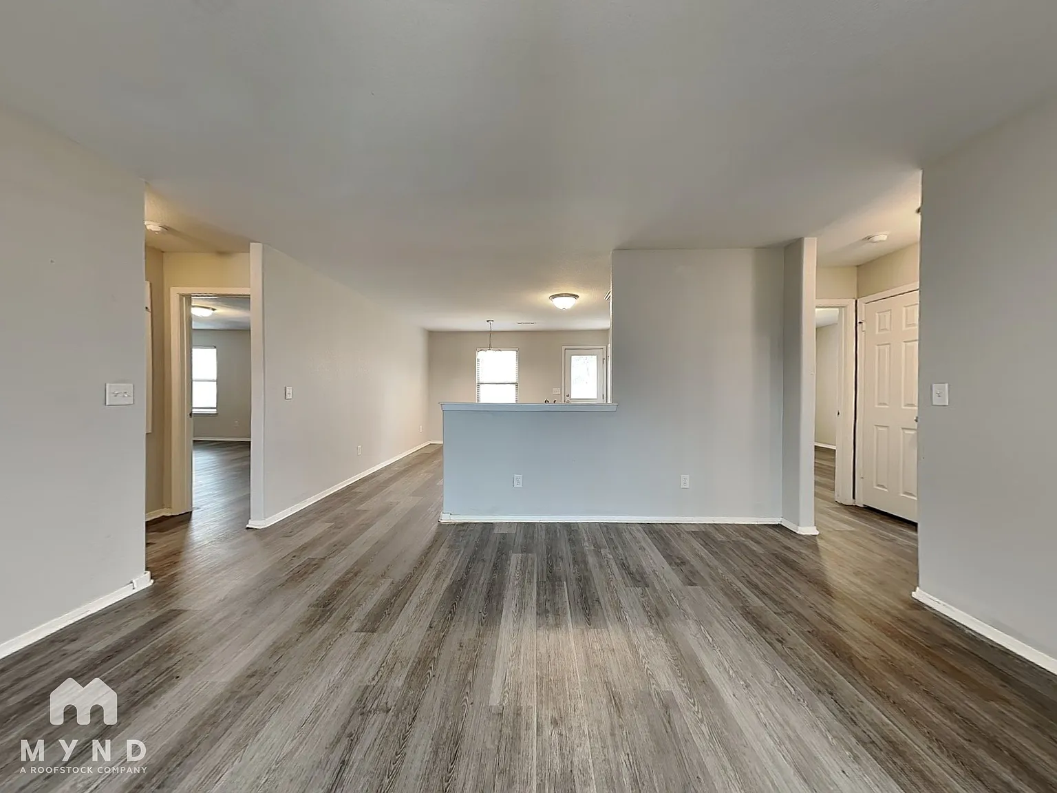 4 bed, 2.0 bath, 1650 sqft, $1,675 — Photo 2