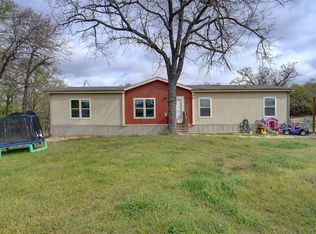 192 Northwoods Ct, Azle, TX 76020