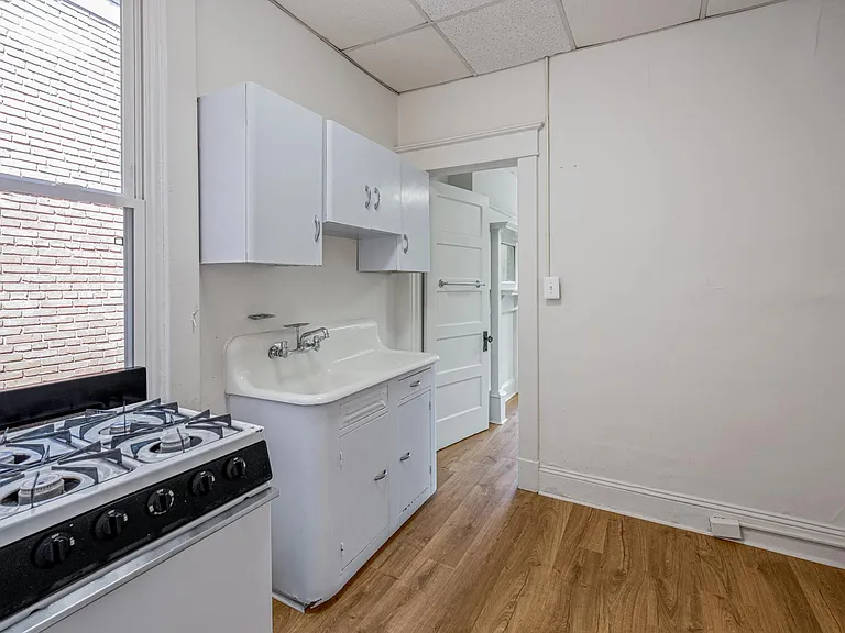 111 W 29th St #3F — Photo 10