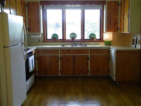 Large Eat In Kitchen