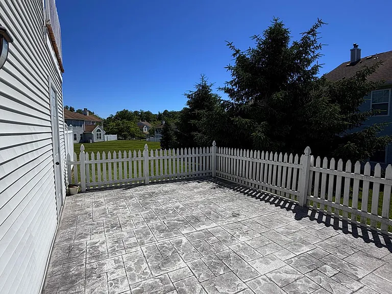 543 Cedar Hollow Dr — Photo 4