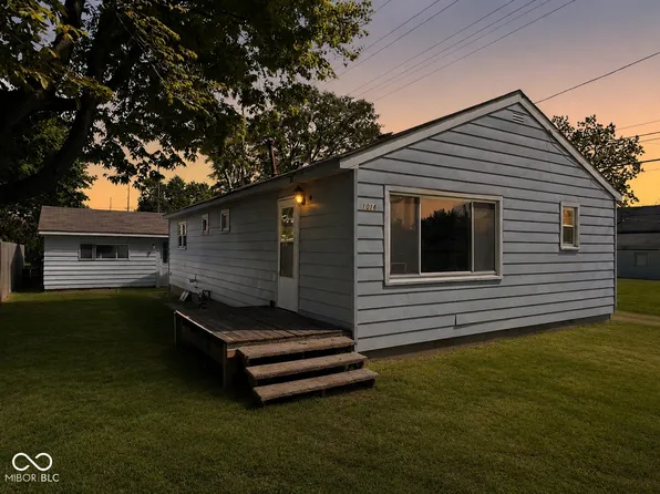 1016 E 29th St, Anderson, IN 46016