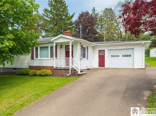 111 Southwestern Dr #We, Jamestown, NY 14701