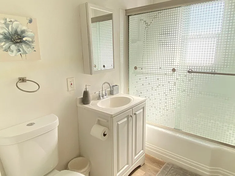 5547 Hazeltine Ave #0 — Photo 13