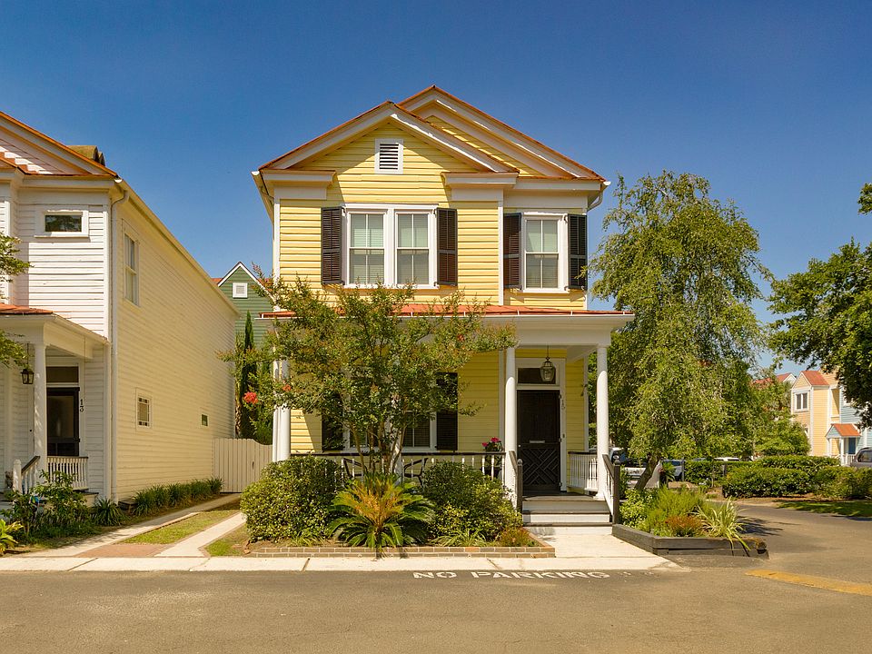 2nd image of 15 Smith Pl