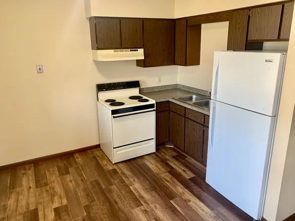 2425 Jackson St #5, Eau Claire, WI 54703