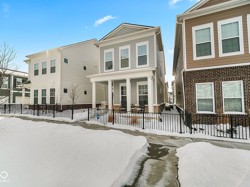 1st image of 995 Astor Ln