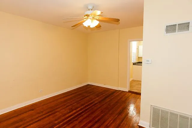 3316 N Southport Ave #1 — Photo 9