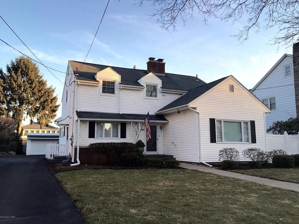 1st image of 643 Charles Ave