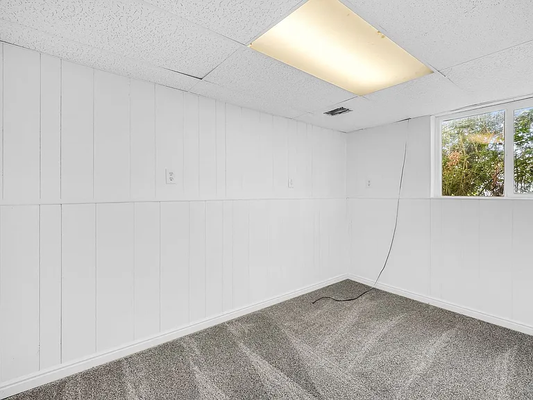 749 N Colonial Ave — Photo 21