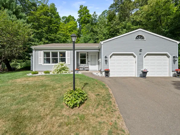 2415 Shepard Avenue APT 37, Hamden, CT 06518