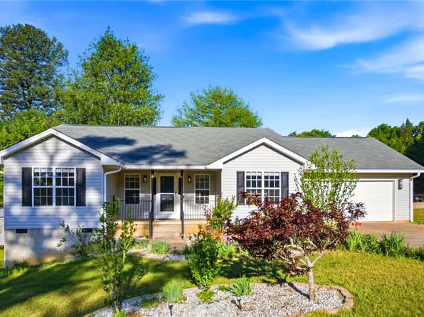 104 Indian Trail Rd, Seneca, SC 29672