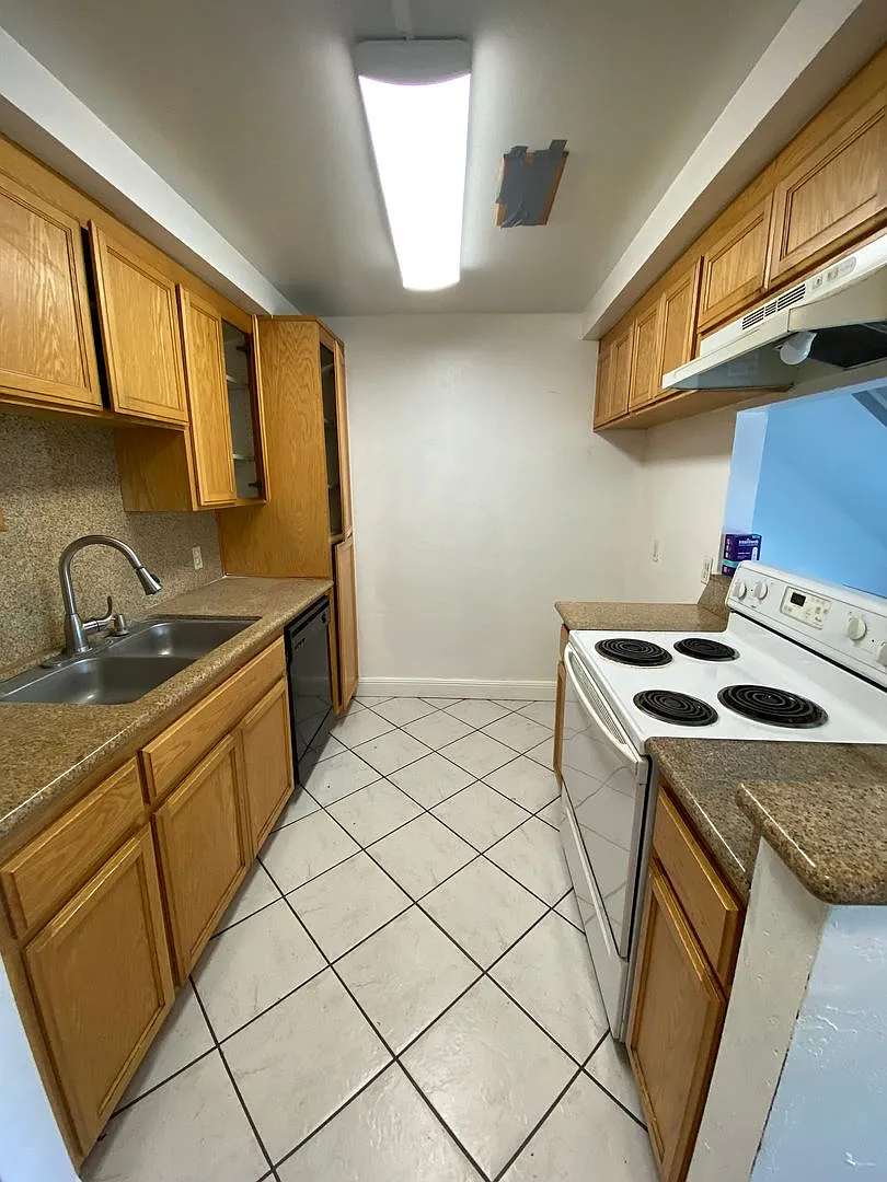 836 Illinois Ave #30 — Photo 2