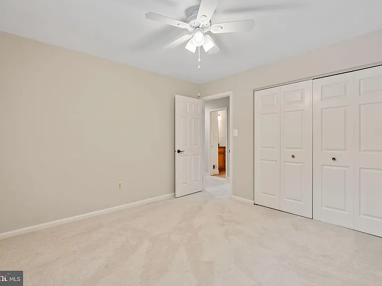 6506 Bellamine Ct — Photo 22