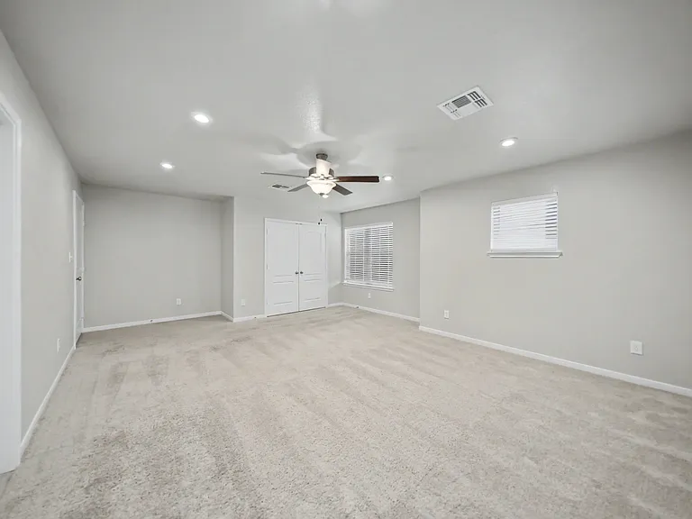 1475 Shadow Hill Ln — Photo 13