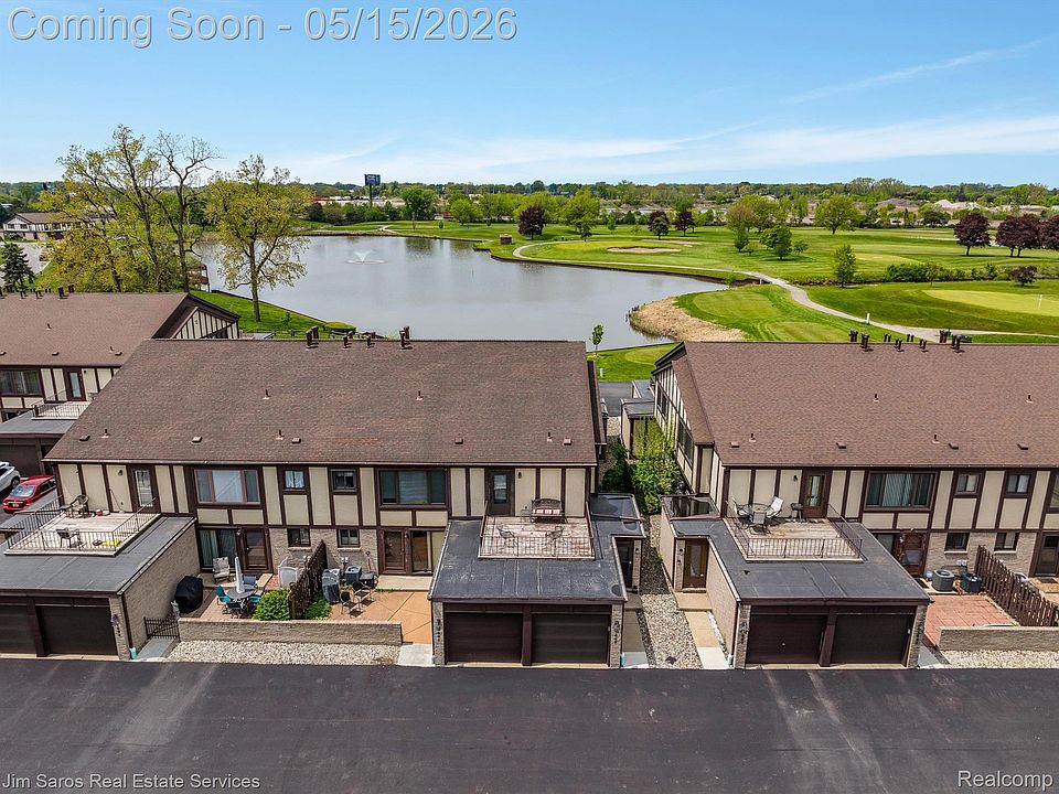 1st image of 1089 Country Club Dr