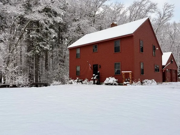 158 Purgatory Rd, Whitinsville, MA 01588