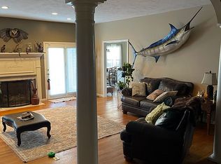 747 Wicklow Rd, Campobello, SC 29322