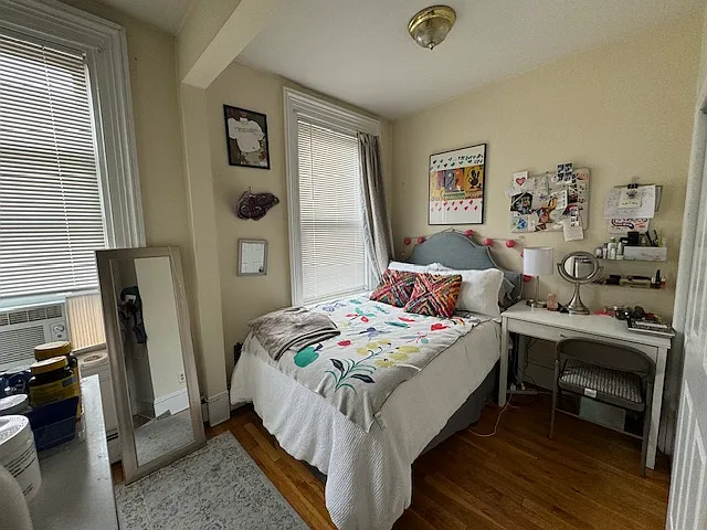 Apartment In Building, Hoboken, NJ, 07030 — Photo 4