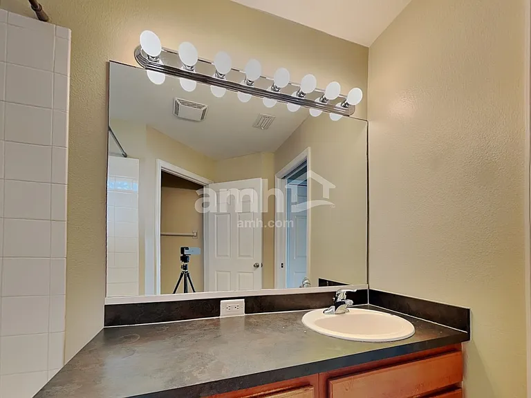 28721 Seashell Ct — Photo 10