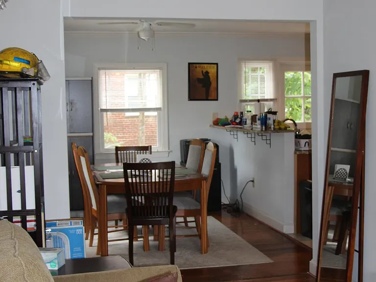 631 N Oakland St — Photo 2
