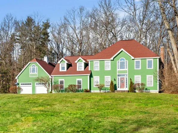 19 Washington Way, Kingston, NH 03848