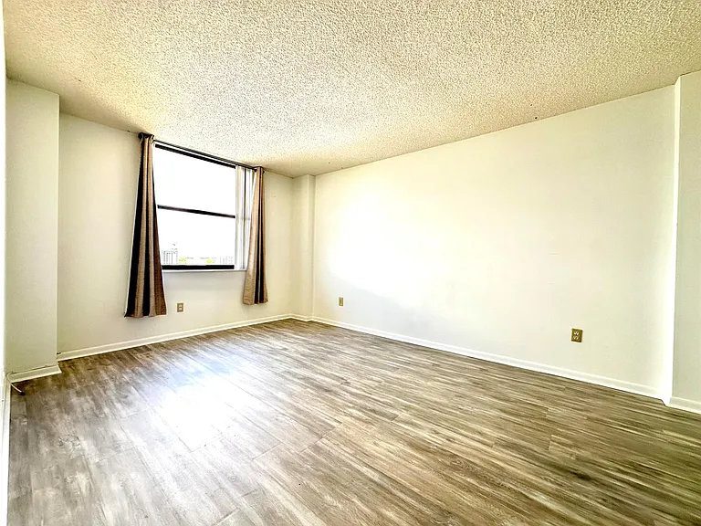 1470 NE 123rd St #A1010 — Photo 11