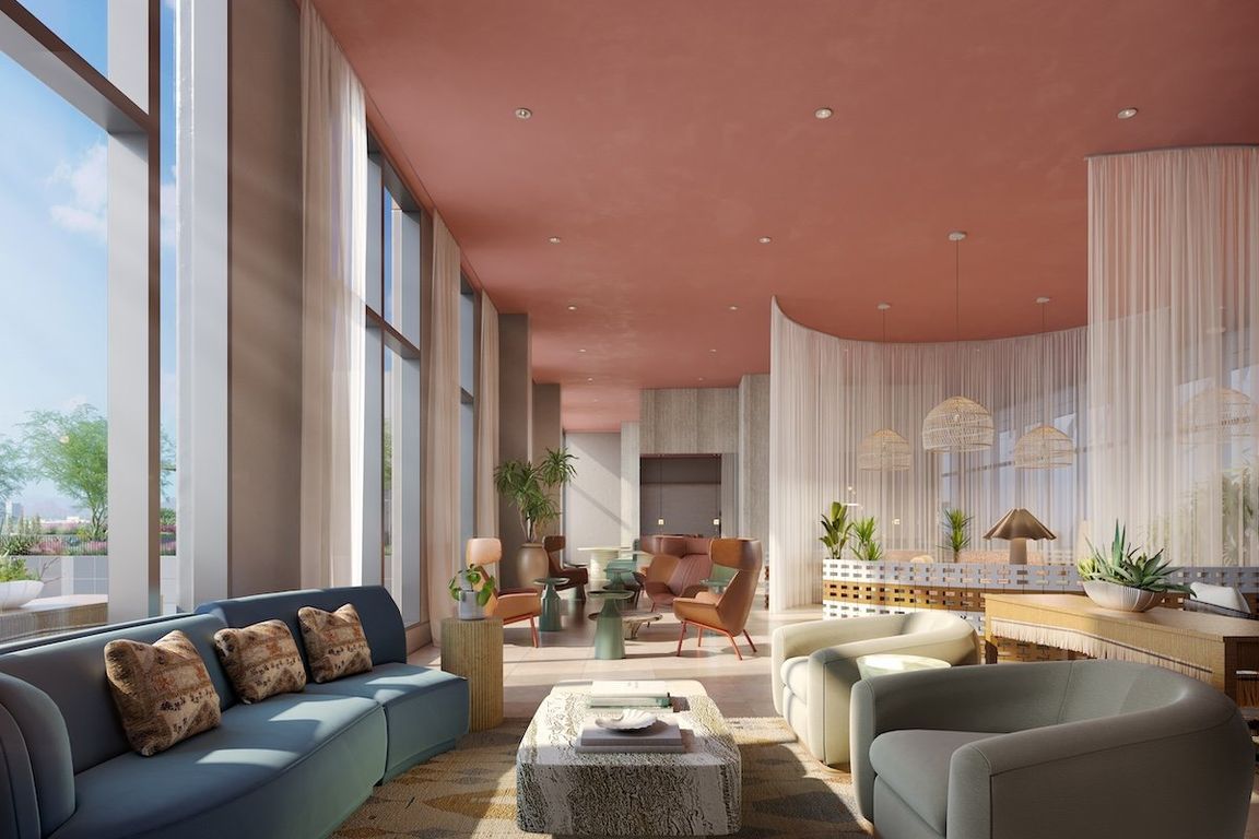 Sol Modern Phoenix Apartments Pool Lounge