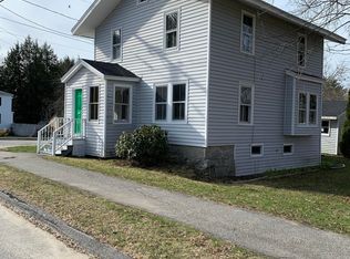 22 Central St, Saco, ME 04072