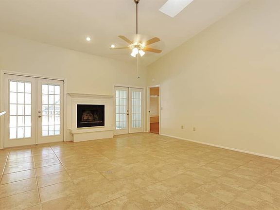4th image of 2291 Cork Oak St