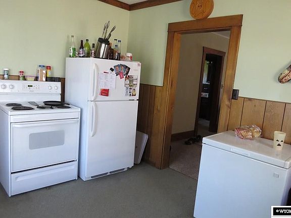 5th image of 814 E Park Ave