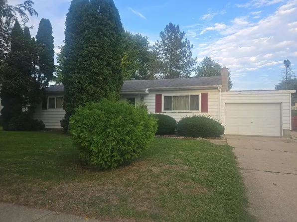 1813 Sun Valley Dr, Beloit, WI 53511