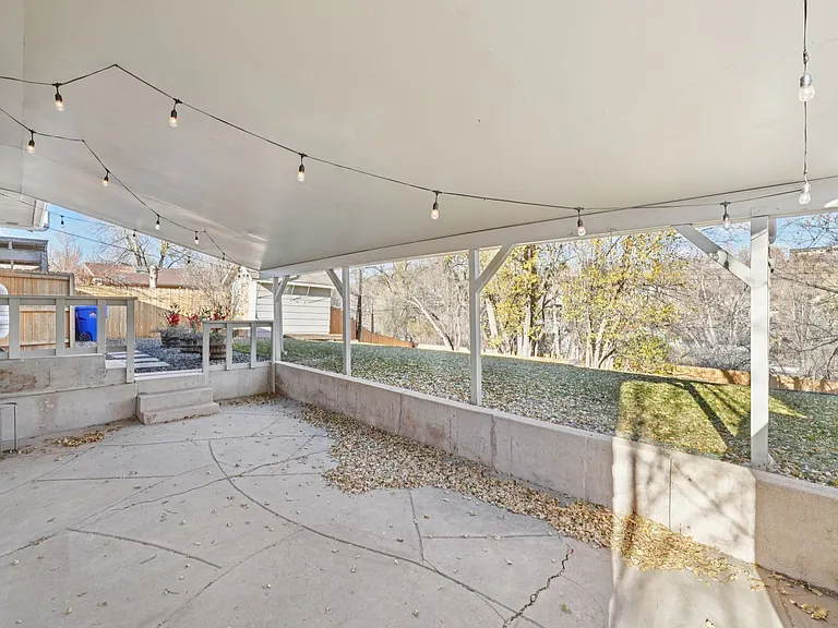 1235 Tonka Ave — Photo 31