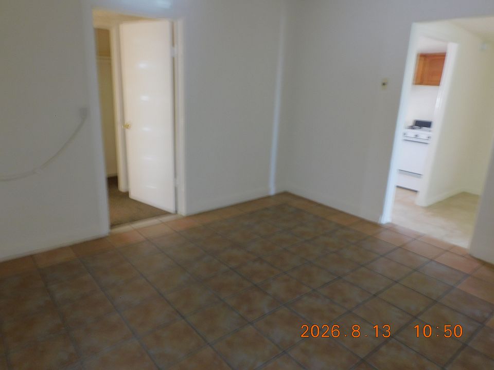 1st image of 336 S 6th Ave