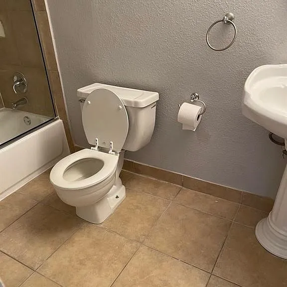 2820 S Bartell Dr #24 — Photo 11