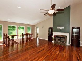 626 Palisades View Dr, Eureka, MO 63025