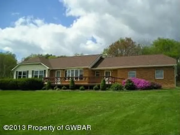 1188 Saint Johns Rd, Drums, PA 18222