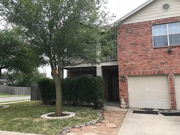 1st image of 2438 Green Meadows Ln