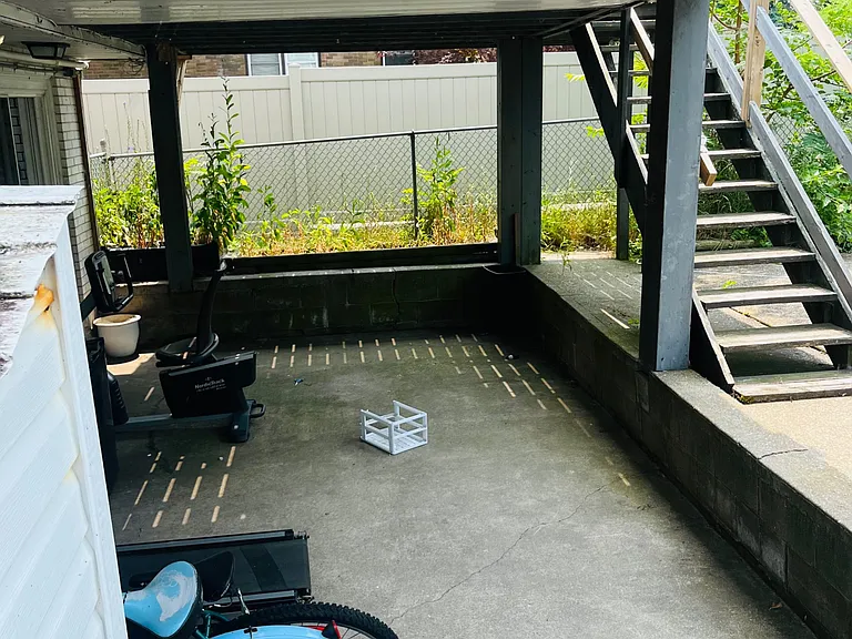 431 Niagara Blvd — Photo 40