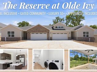 2331 E Olde Ivy St, Springfield, MO 65804