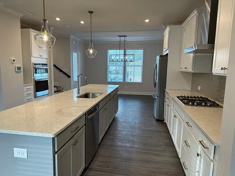 410 Herring Dr — Photo 8