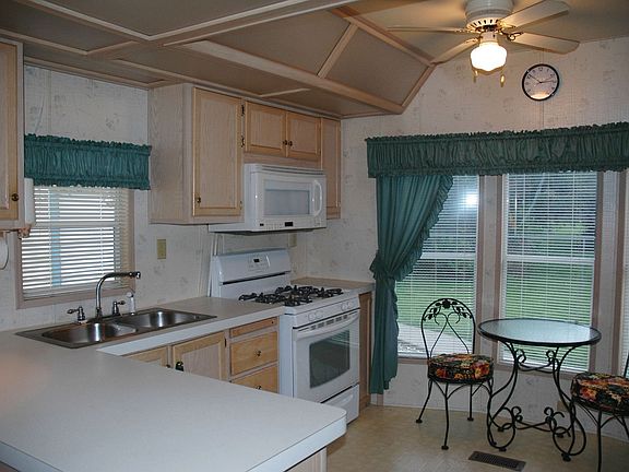 2nd image of 163 Sweet Bay Dr