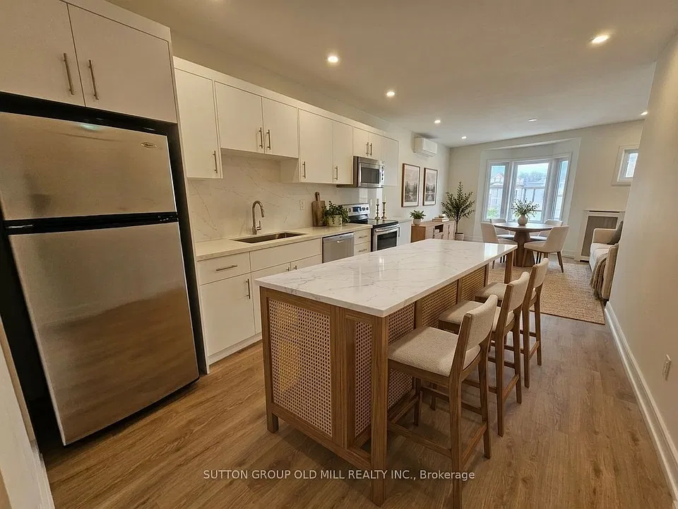 3293 Dundas St W #2