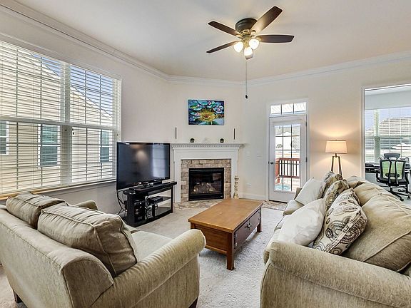 4th image of 3859 Double Eagle Dr